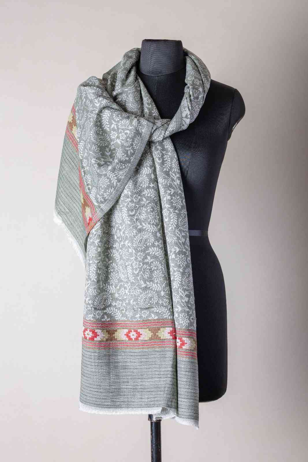 Zuhoor Royal Couple Kashmiri Reversible Stole Set (Purple & Green)